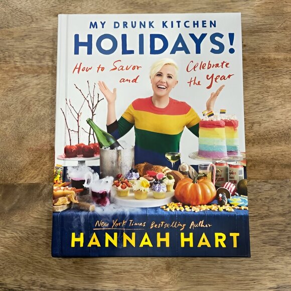 NEW My Drunk Kitchen Holidays! Cookbook by Hannah Hart - Picture 1 of 2